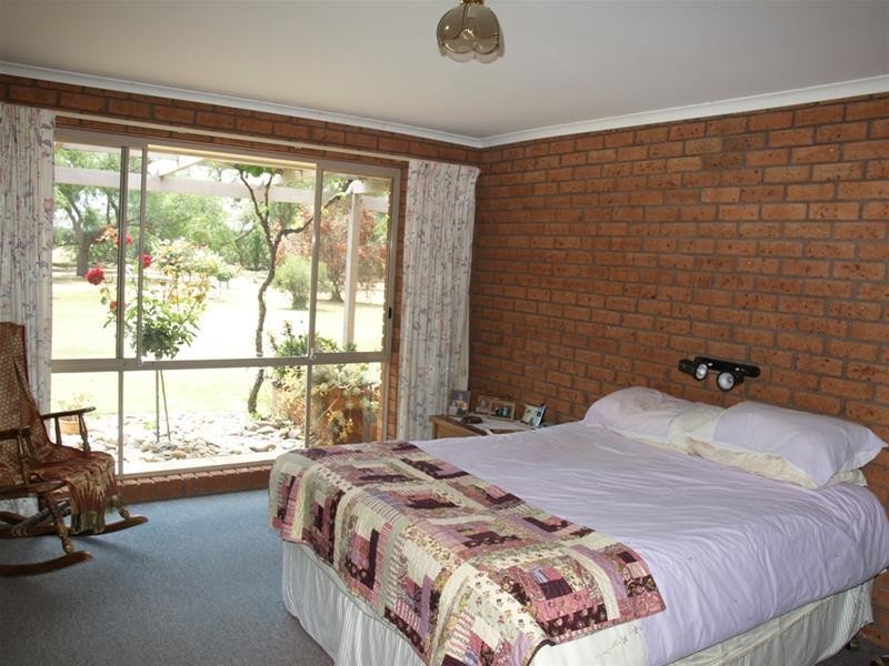 66 Sutcliffes Road, Numurkah VIC 3636