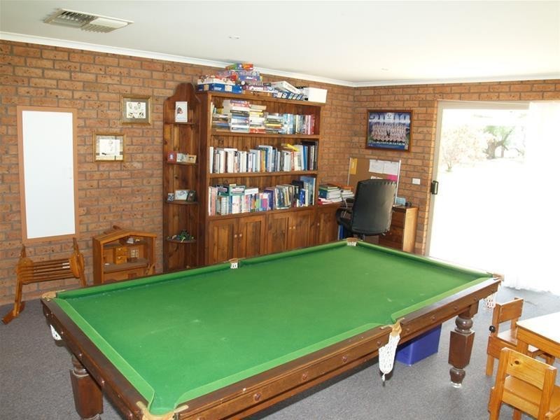 66 Sutcliffes Road, Numurkah VIC 3636