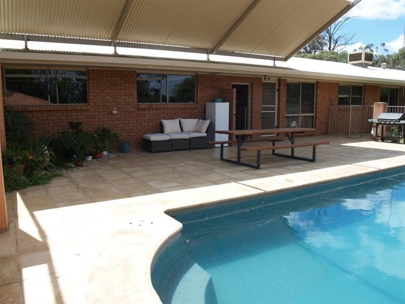 66 Sutcliffes Road, Numurkah VIC 3636