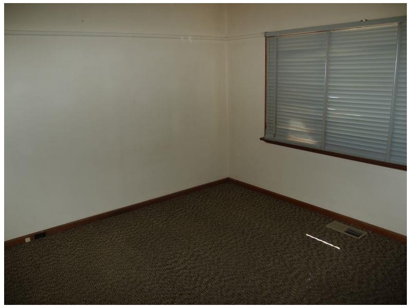 12 Katamatite Road, Numurkah VIC 3636