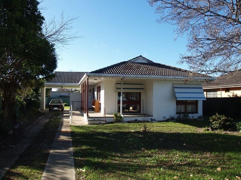 6 Harbison Avenue, Numurkah VIC 3636