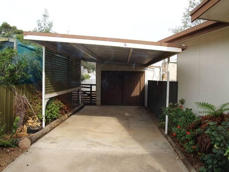 28 Robertson Street, Nathalia VIC 3638