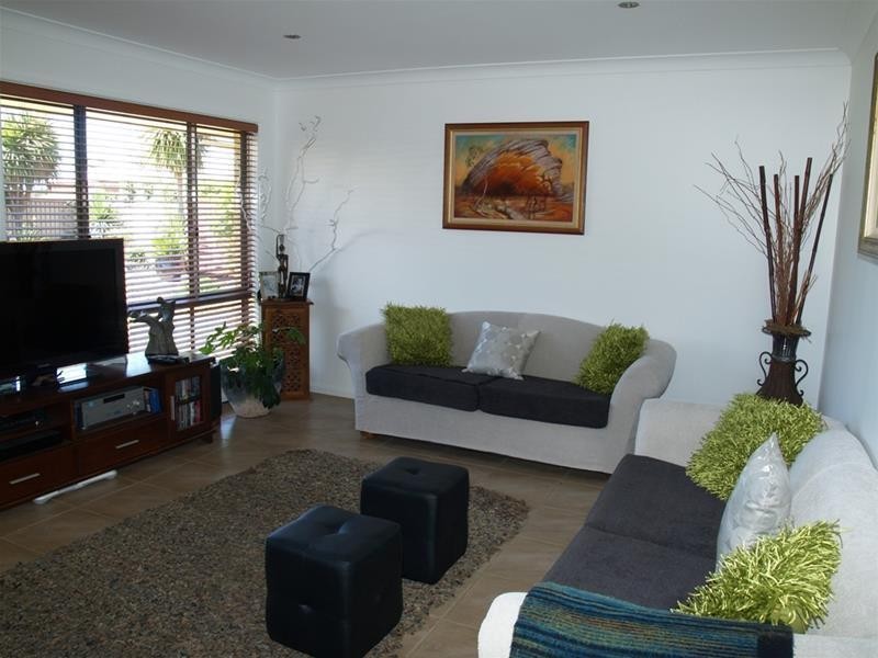 16 Maple Crescent, Numurkah VIC 3636