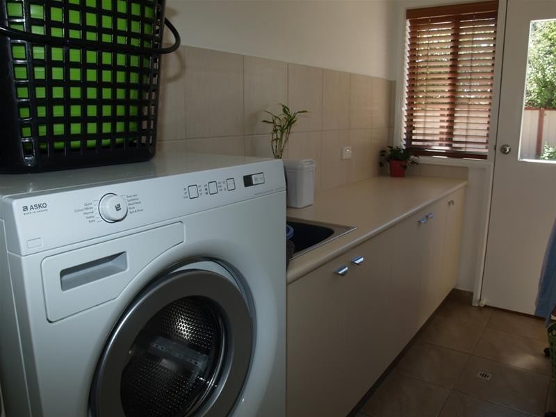 16 Maple Crescent, Numurkah VIC 3636