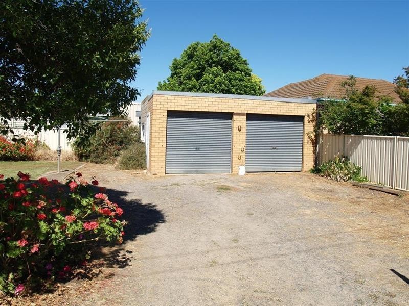 10 Katamatite Road, Numurkah VIC 3636