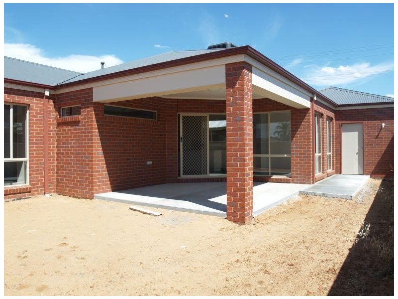 78 Saxton Street, Numurkah VIC 3636