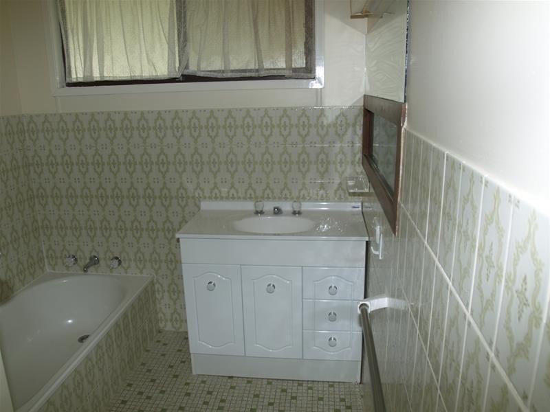 8 Rowe Street, Katunga VIC 3640