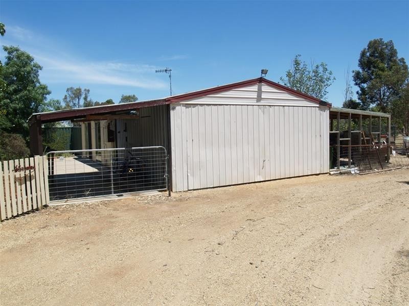 2981 Goulburn Valley Highway, Numurkah VIC 3636