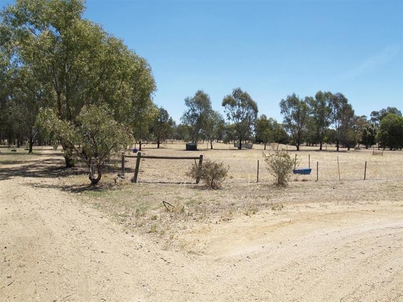 2981 Goulburn Valley Highway, Numurkah VIC 3636