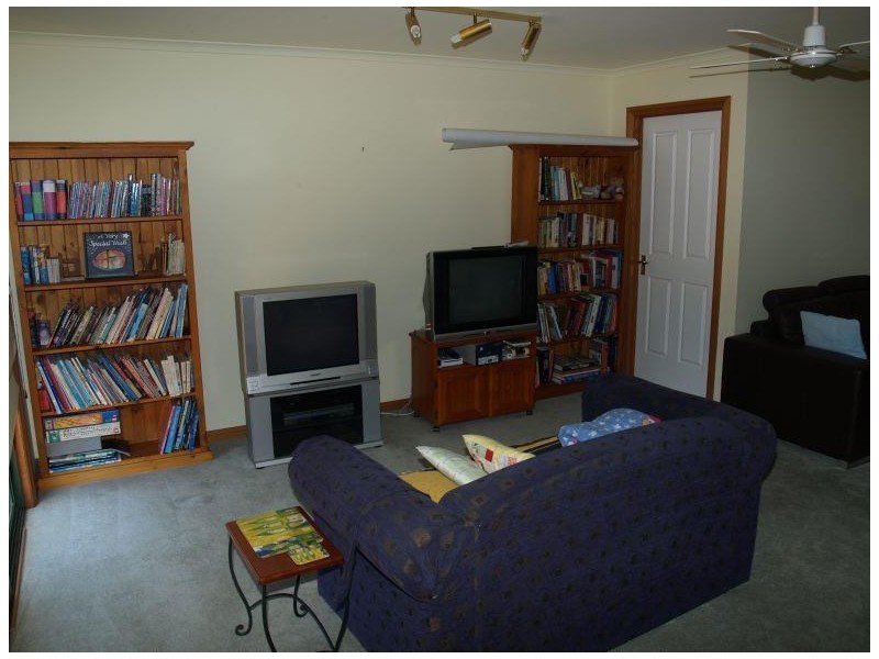 20 Wattle Drive, Numurkah VIC 3636