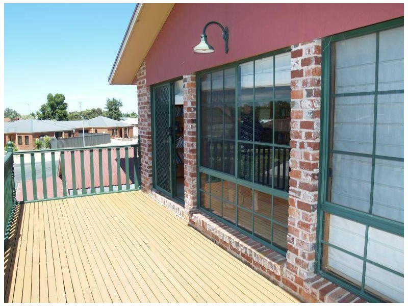 20 Wattle Drive, Numurkah VIC 3636