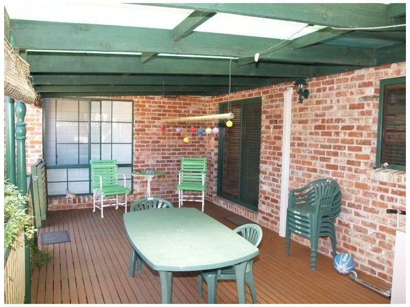 20 Wattle Drive, Numurkah VIC 3636