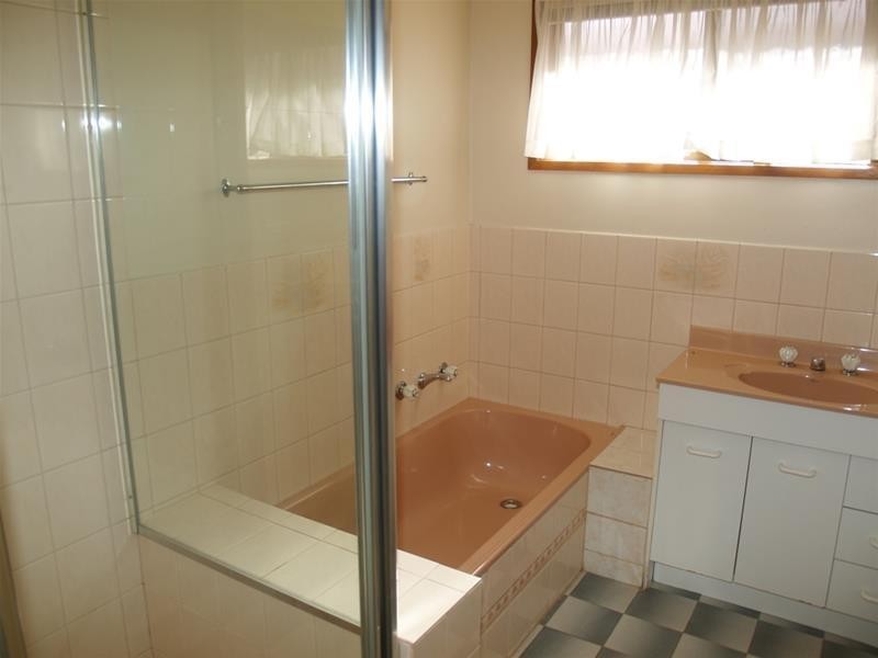 17 Madeline Street, Numurkah VIC 3636