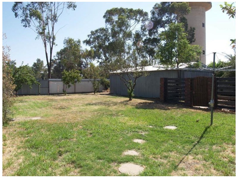 22 Saxton Street, Numurkah VIC 3636