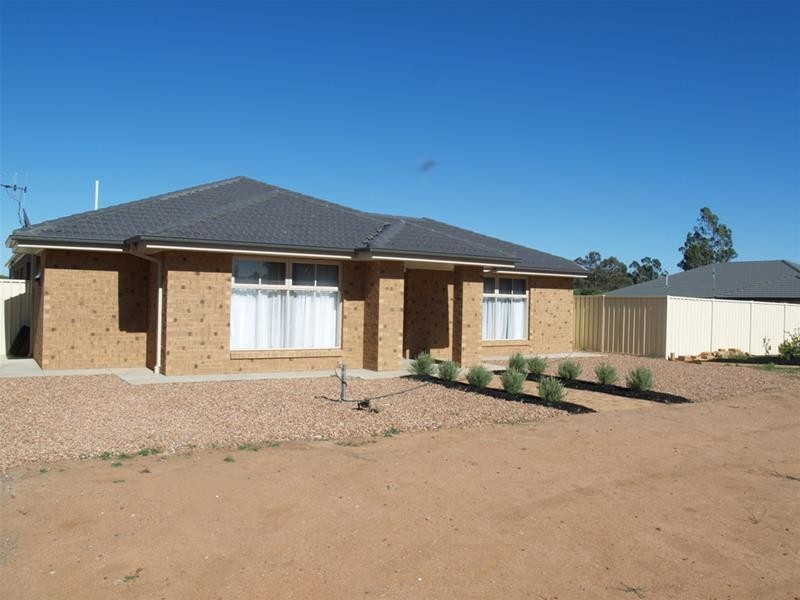 12 Bristol Street, Katunga VIC 3640