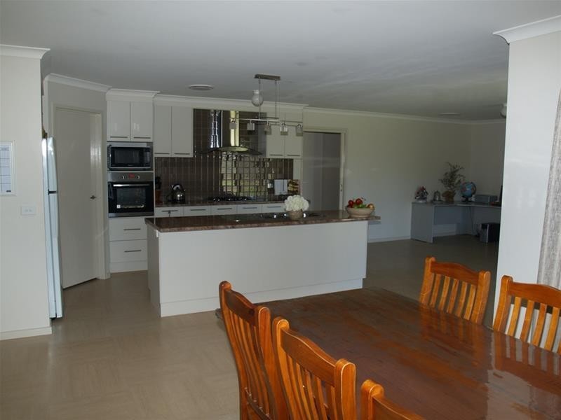 12 Bristol Street, Katunga VIC 3640