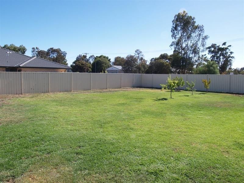 12 Bristol Street, Katunga VIC 3640
