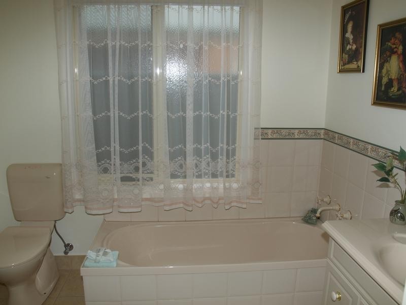 6 Queen Street, Numurkah VIC 3636