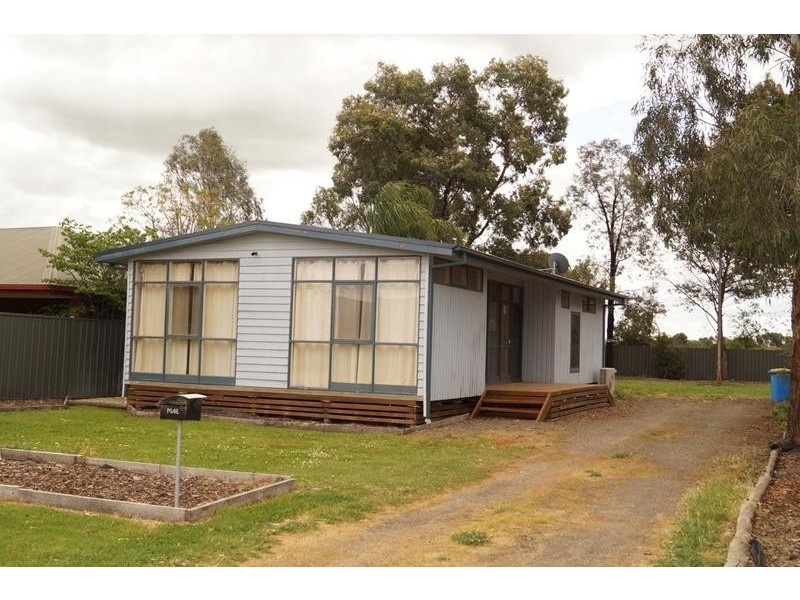 42 Trengrove Street, Numurkah VIC 3636