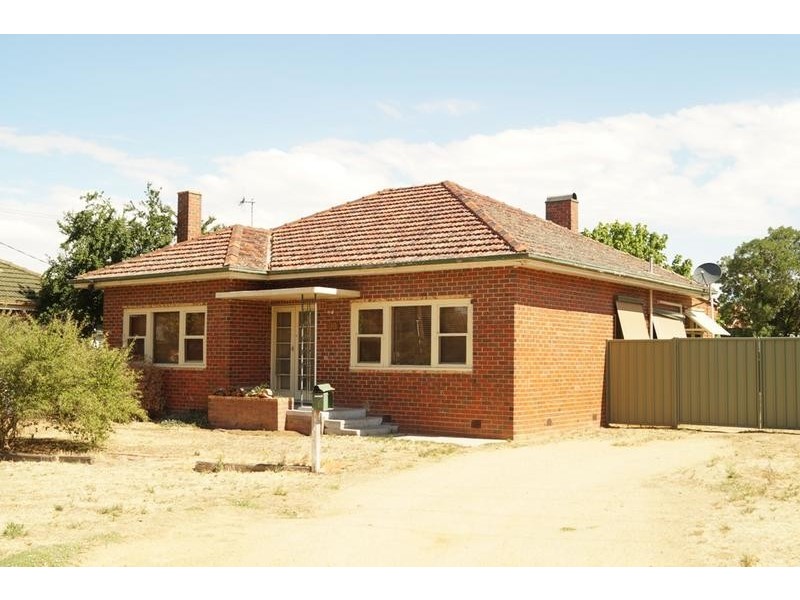 30 Mc Carthy Avenue, Numurkah VIC 3636