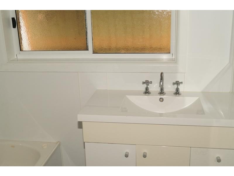 30 Mc Carthy Avenue, Numurkah VIC 3636