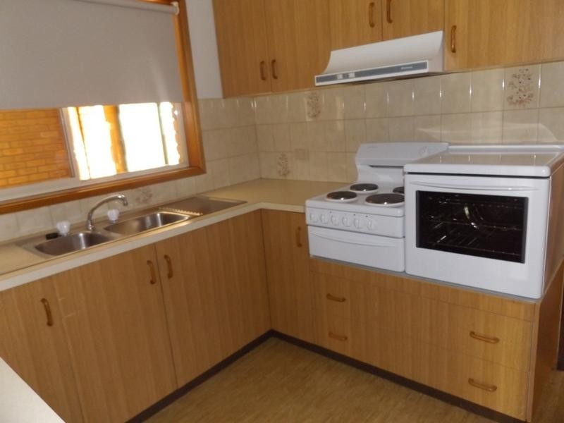 2/5 Brenion Street, Numurkah VIC 3636