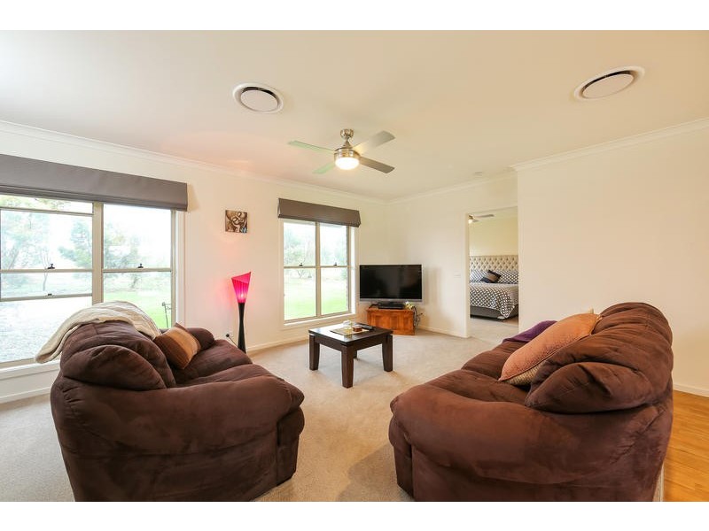 397 Fuzzards Road, Numurkah VIC 3636