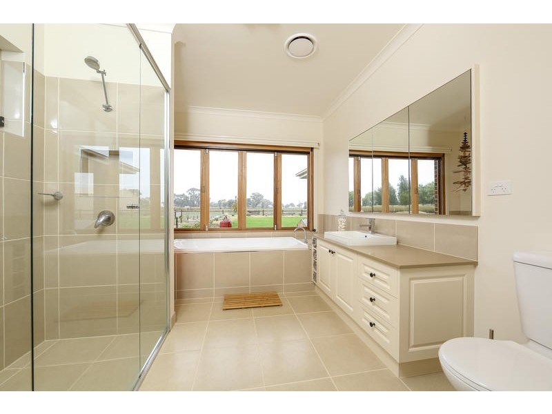 397 Fuzzards Road, Numurkah VIC 3636