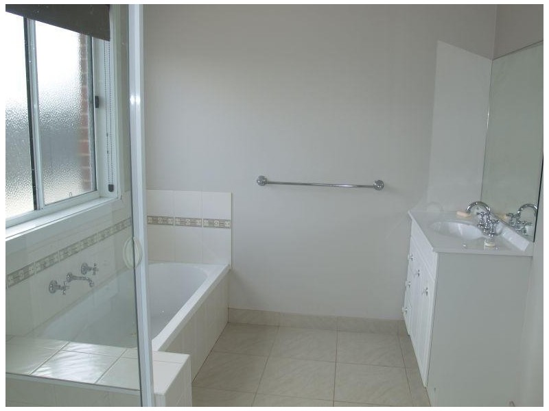 1/20 Exhibition Street, Numurkah VIC 3636