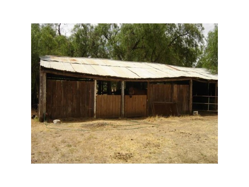 498 Waaia Bearii Road, Waaia VIC 3637