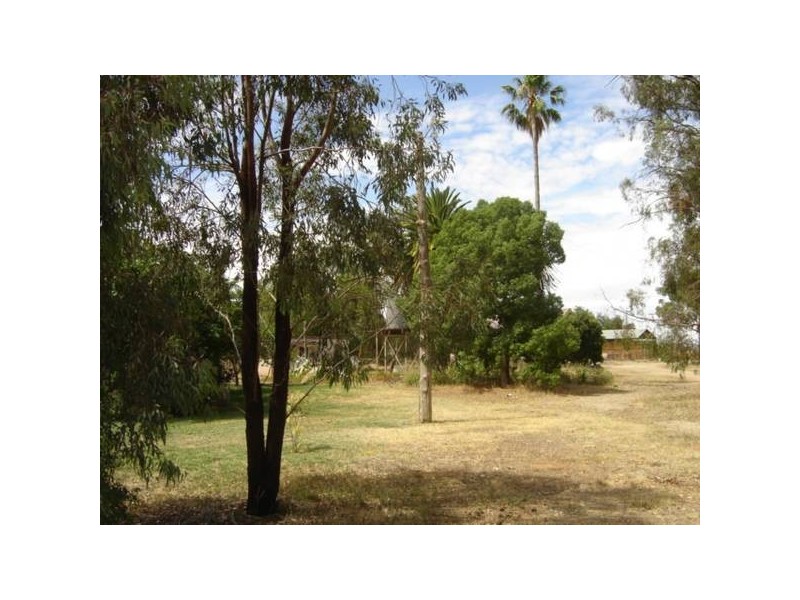 498 Waaia Bearii Road, Waaia VIC 3637