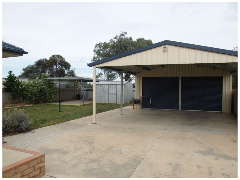 4 Henderson Court, Numurkah VIC 3636