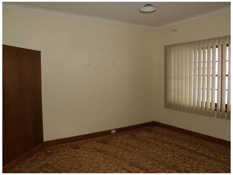 16 Madeline Street, Numurkah VIC 3636