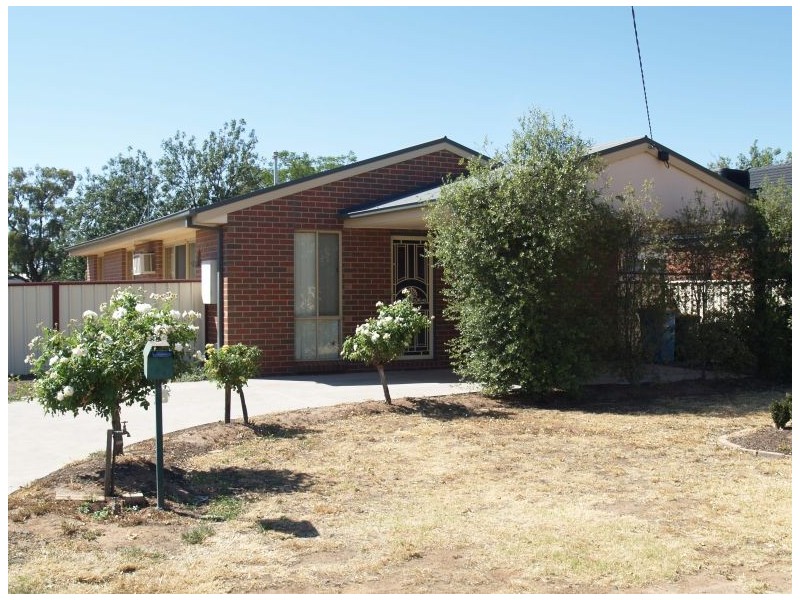 9 Railway Place, Numurkah VIC 3636