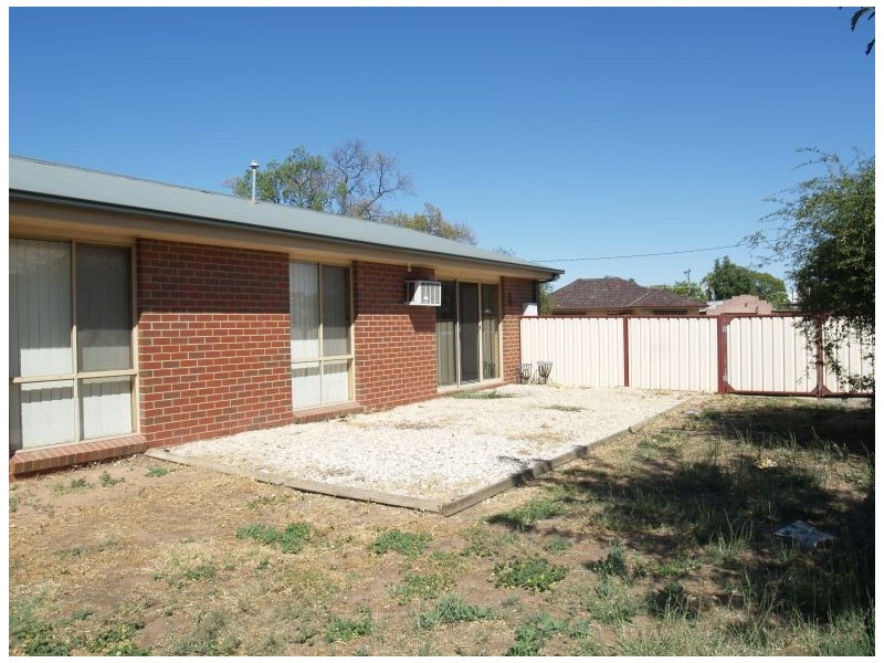 9 Railway Place, Numurkah VIC 3636