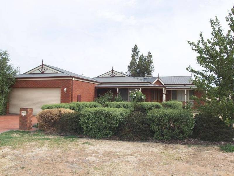 16 Wattle Drive, Numurkah VIC 3636