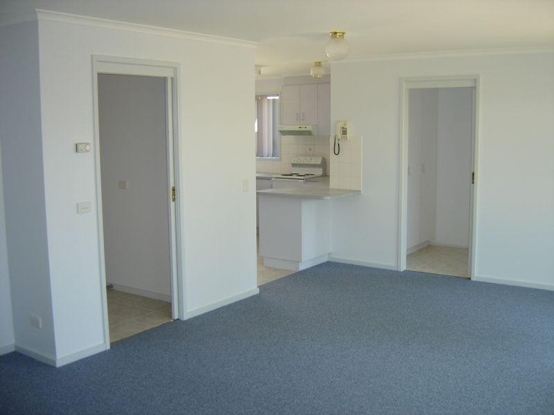 2 21 Newby Street, Numurkah VIC 3636