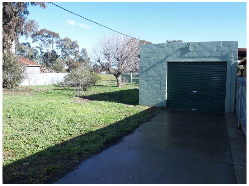 8 Paterson Street, Numurkah VIC 3636