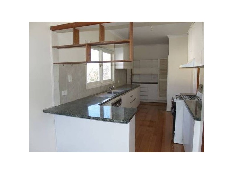 24 Murray Avenue, Numurkah VIC 3636