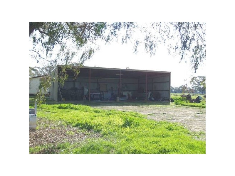 83 Swamp Road, Wunghnu VIC 3635