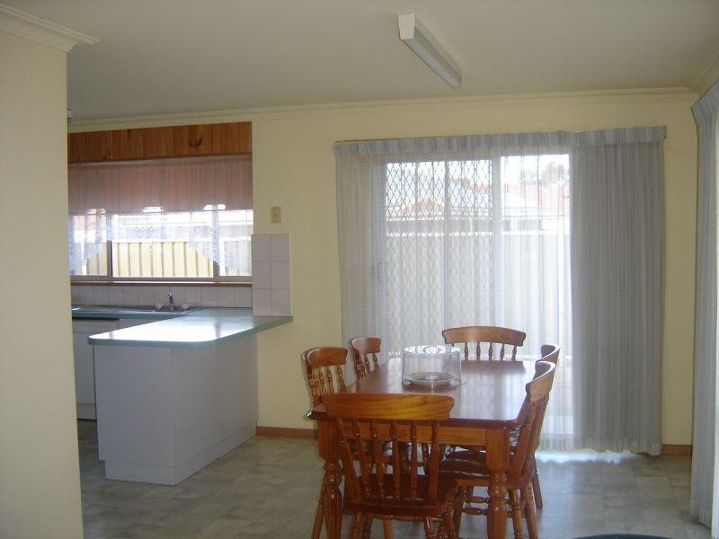 64, 24 Wattle Drive, Numurkah VIC 3636