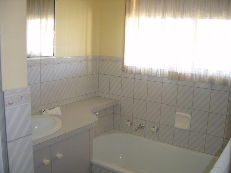 64, 24 Wattle Drive, Numurkah VIC 3636