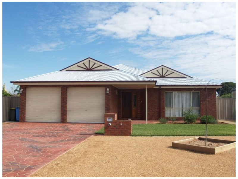 4 Christie Street, Numurkah VIC 3636