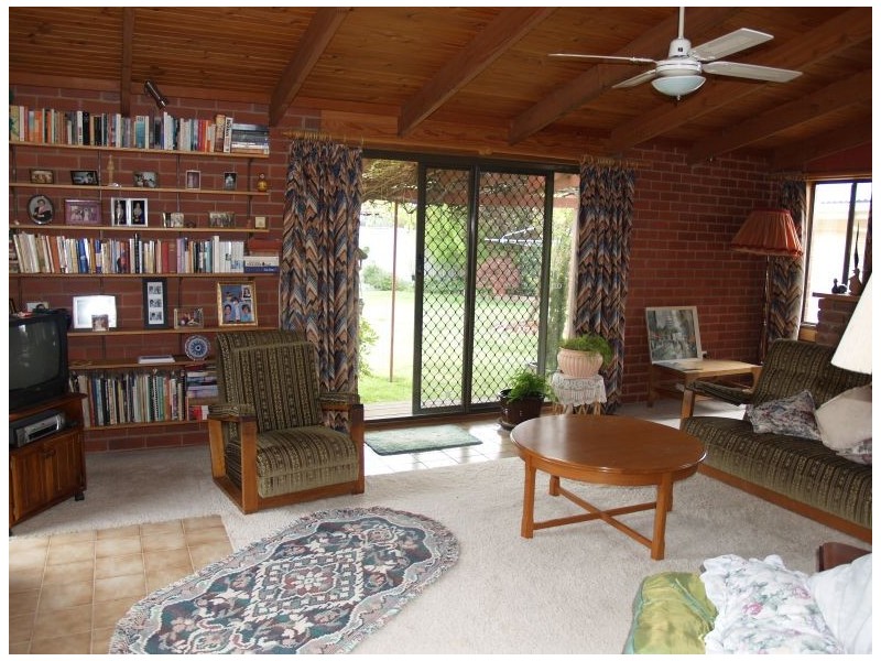 21 Tocumwal Road, Numurkah VIC 3636
