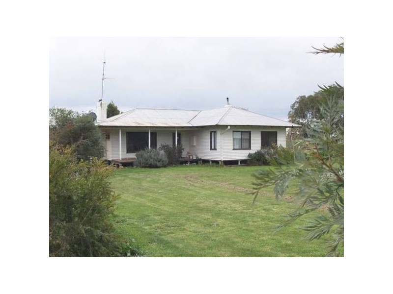 634 Naring Hall Road, Numurkah VIC 3636
