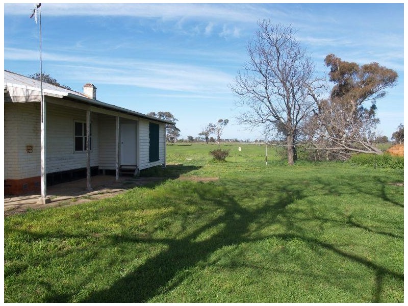 1224 Shinnicks Road, Numurkah VIC 3636