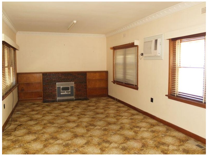 10 Pine Street, Numurkah VIC 3636