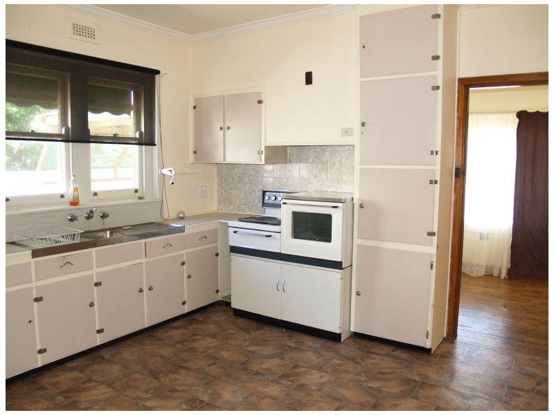 10 Pine Street, Numurkah VIC 3636