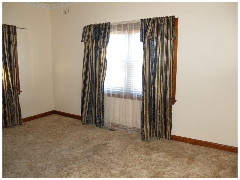 10 Pine Street, Numurkah VIC 3636