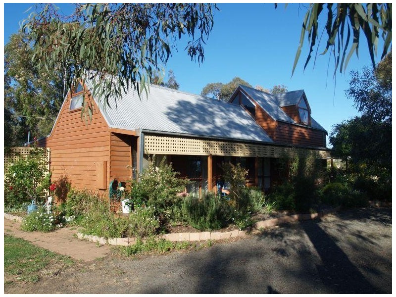 5 Glenny Lane, Numurkah VIC 3636